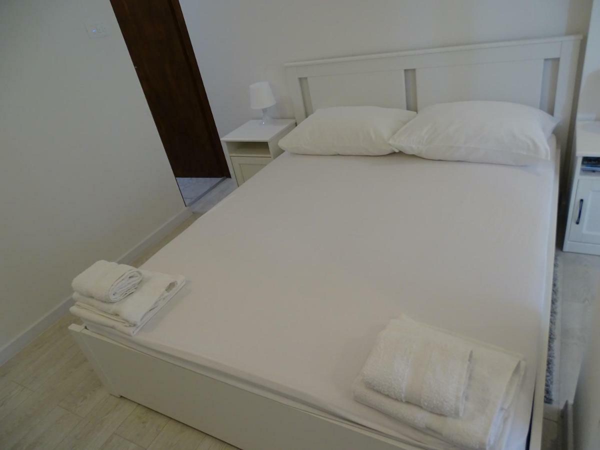 Job Studio Apartments Спліт Екстер'єр фото